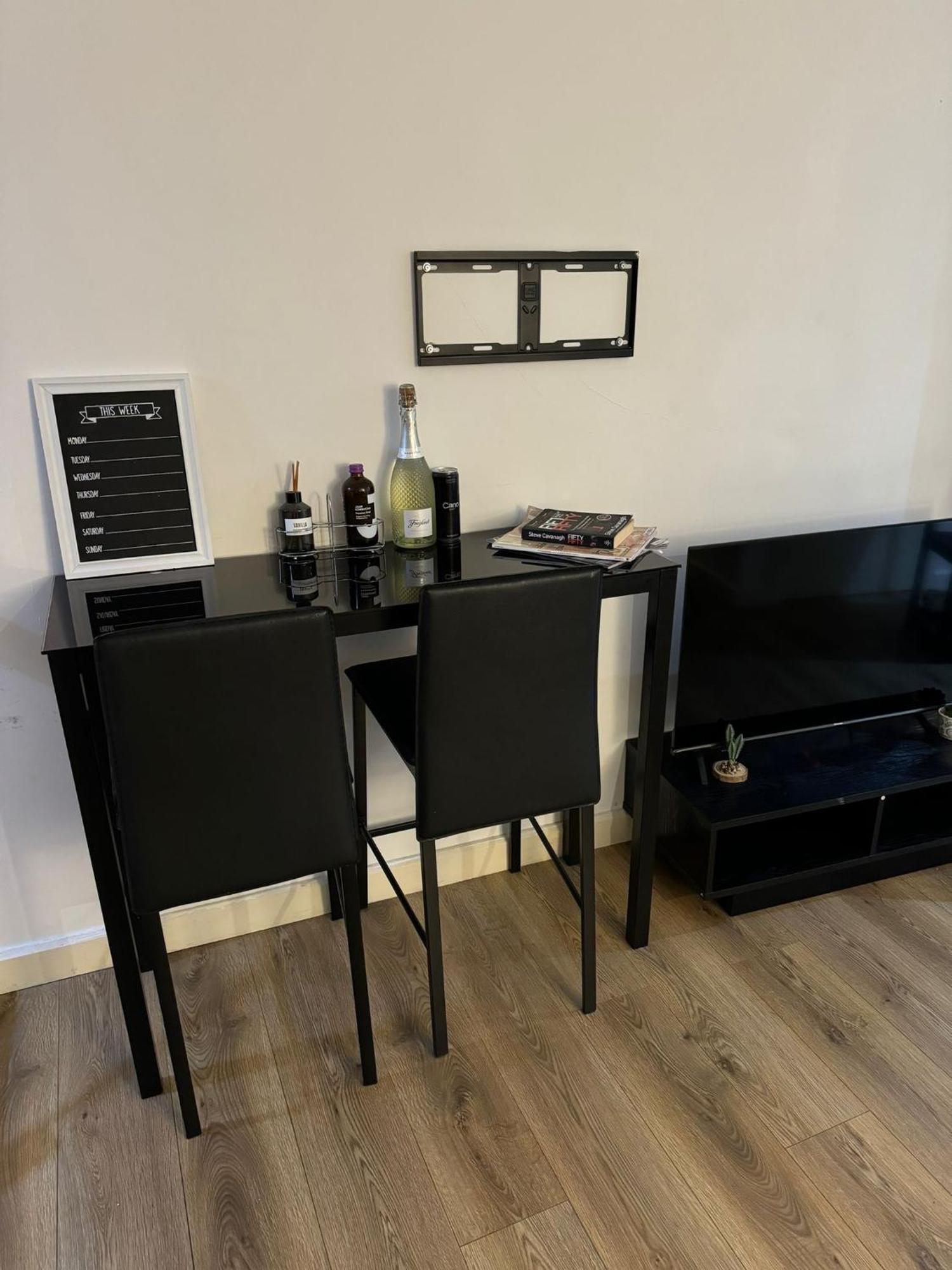 Cozy Two Bedroom Apartment Sleeps 6 Near Camden Market Hw10 London Ngoại thất bức ảnh
