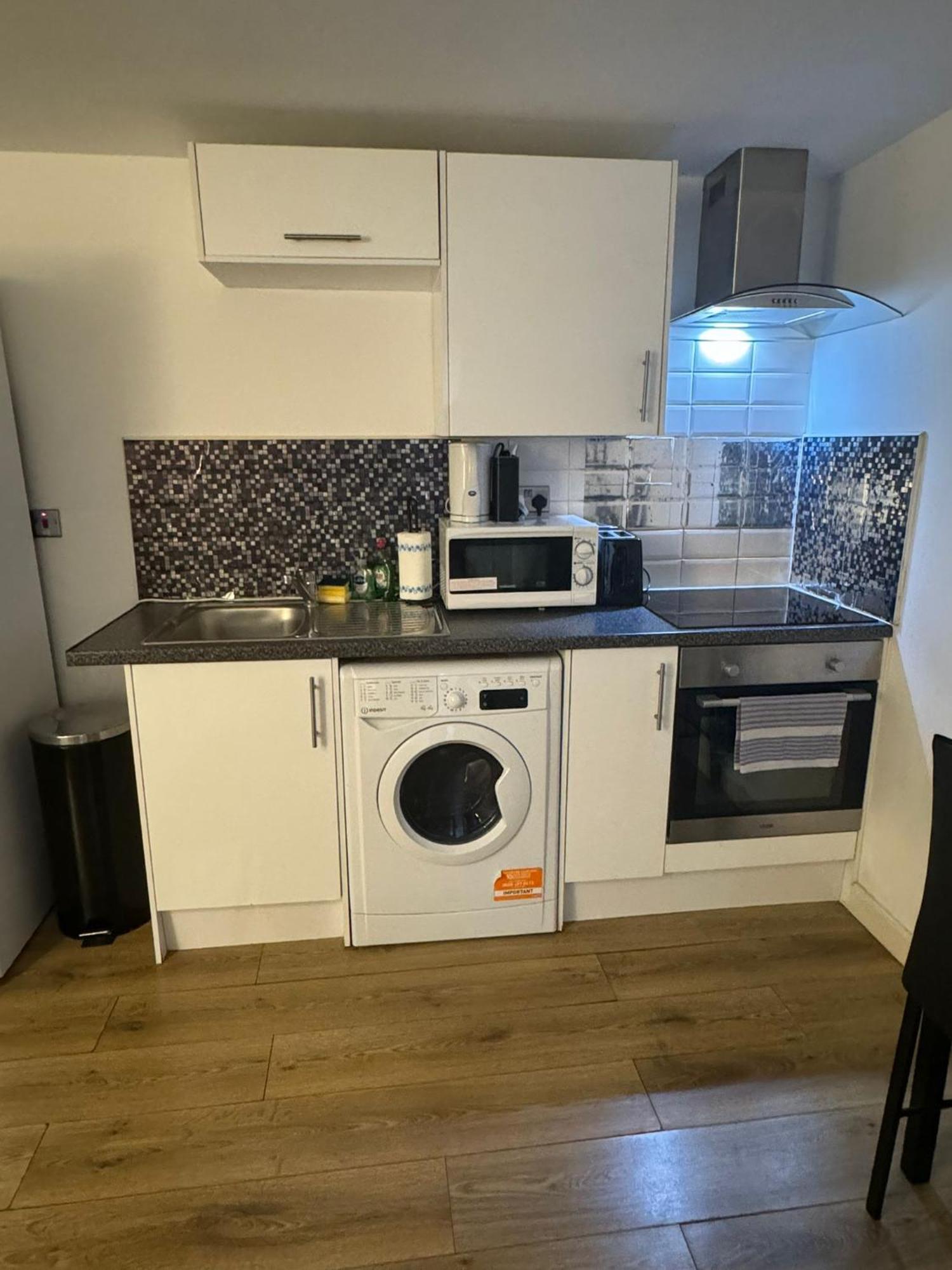 Cozy Two Bedroom Apartment Sleeps 6 Near Camden Market Hw10 London Ngoại thất bức ảnh
