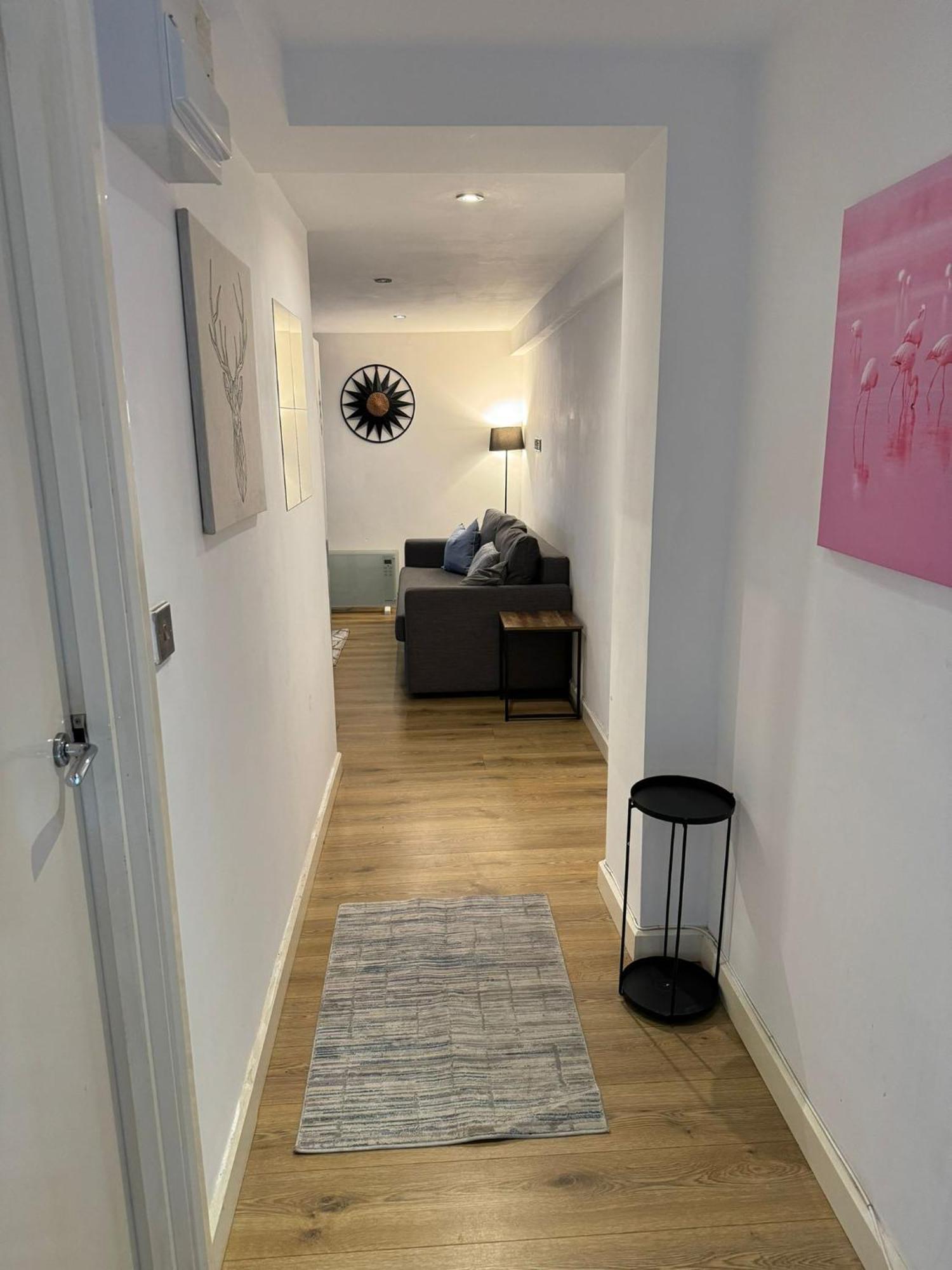 Cozy Two Bedroom Apartment Sleeps 6 Near Camden Market Hw10 London Ngoại thất bức ảnh